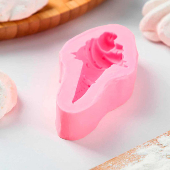 Силиконовый молд «Рожок», 9,2×6×1,5 см, цвет розовый
